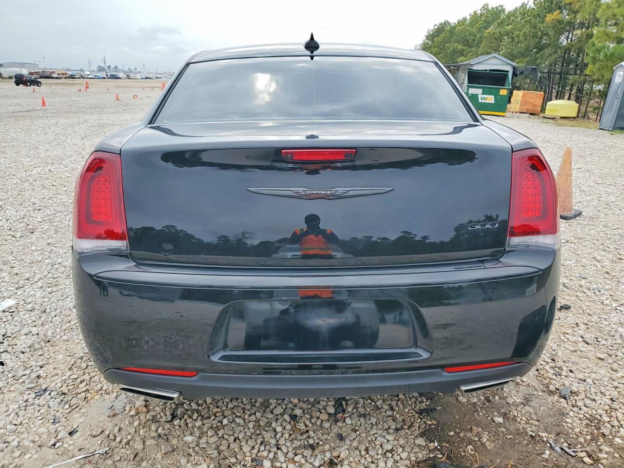 2022 CHRYSLER 300 TOURING photo 11