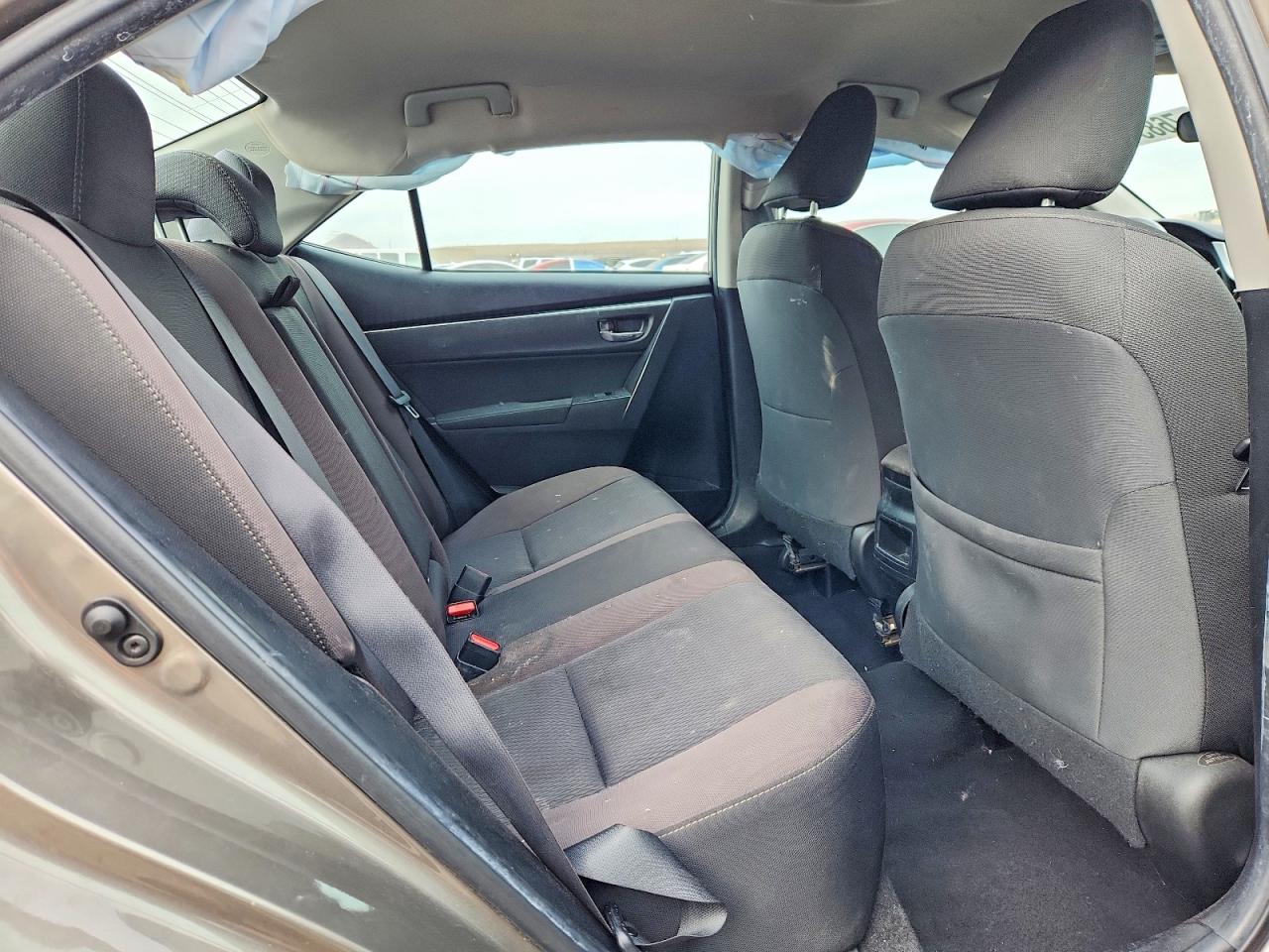 2018 TOYOTA COROLLA LE photo 28