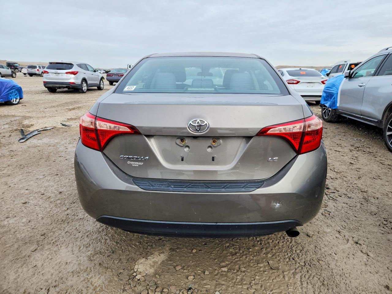 2018 TOYOTA COROLLA LE photo 16