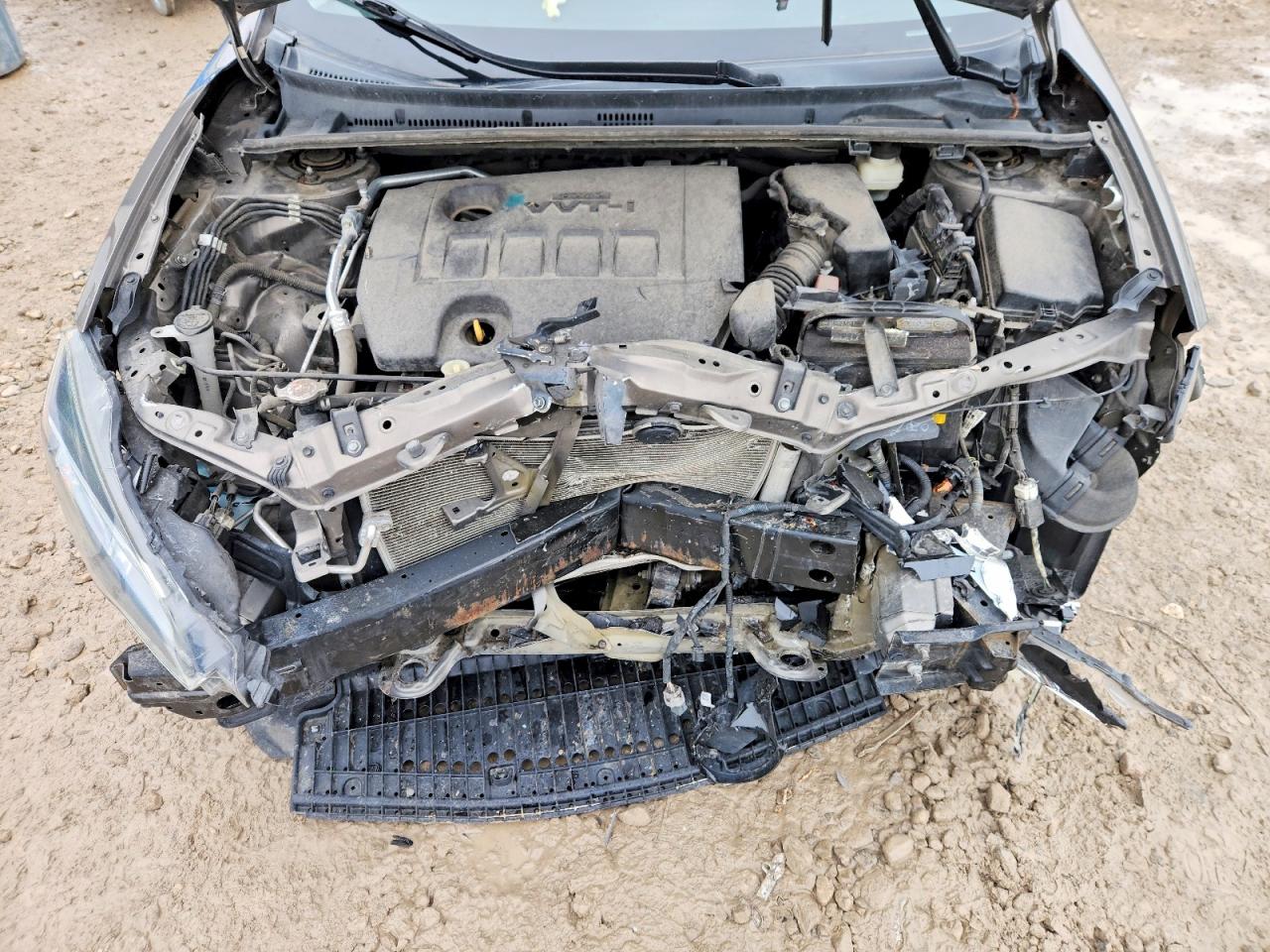 2018 TOYOTA COROLLA LE photo 31