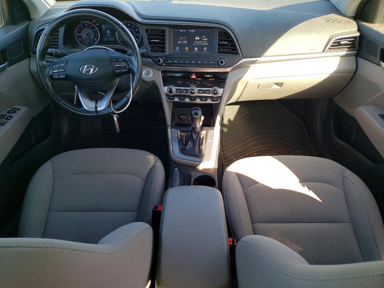 2019 HYUNDAI ELANTRA SEL photo 15