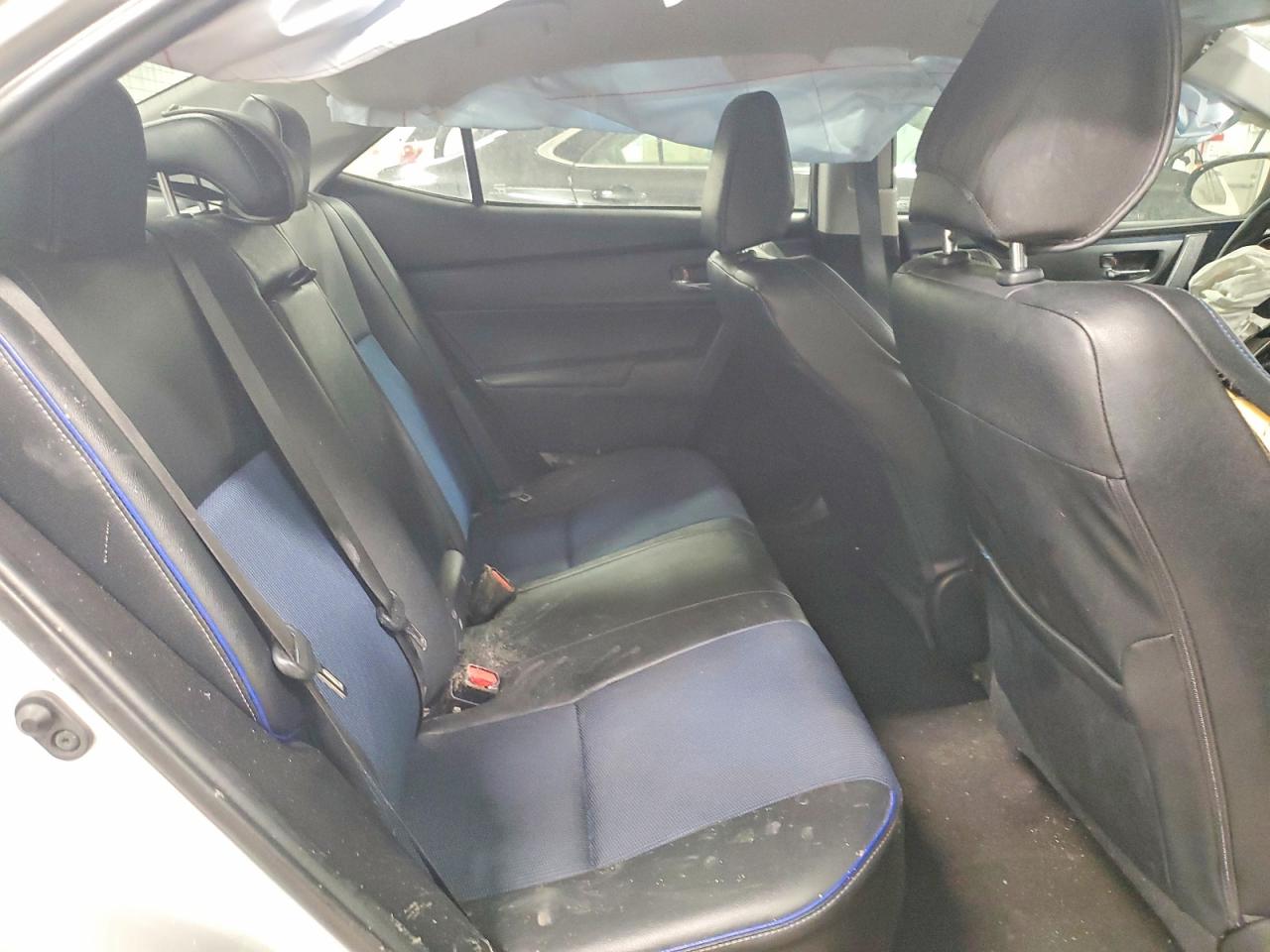 2019 TOYOTA COROLLA L photo 19