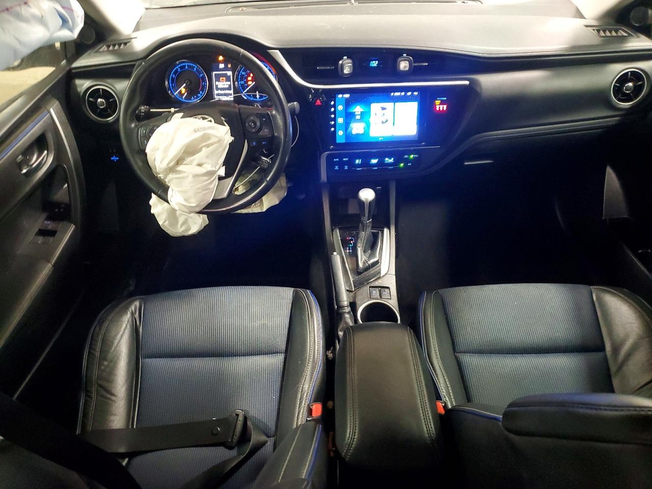 2019 TOYOTA COROLLA L photo 15