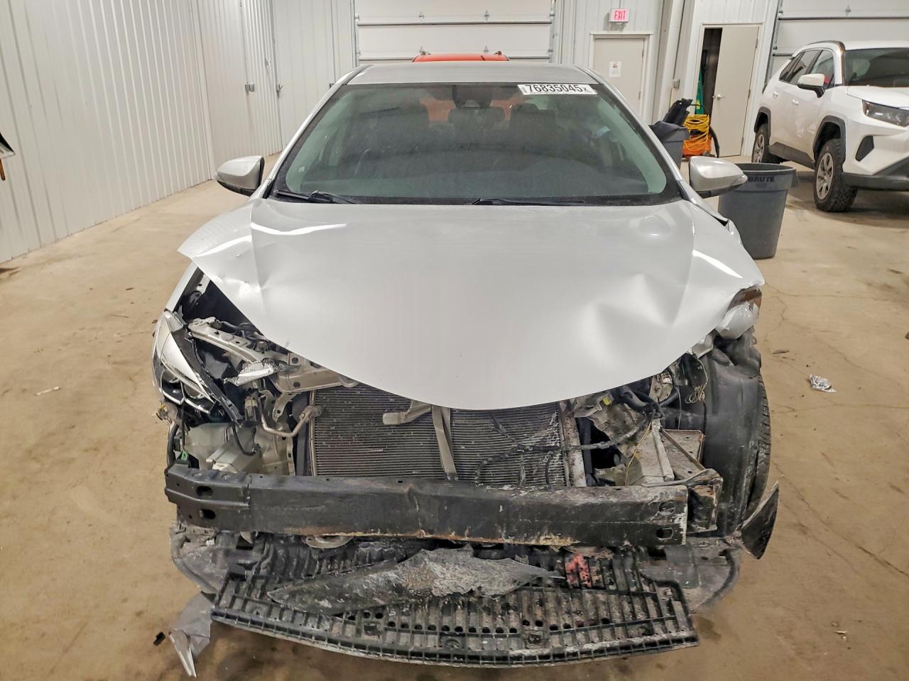 2019 TOYOTA COROLLA L photo 9