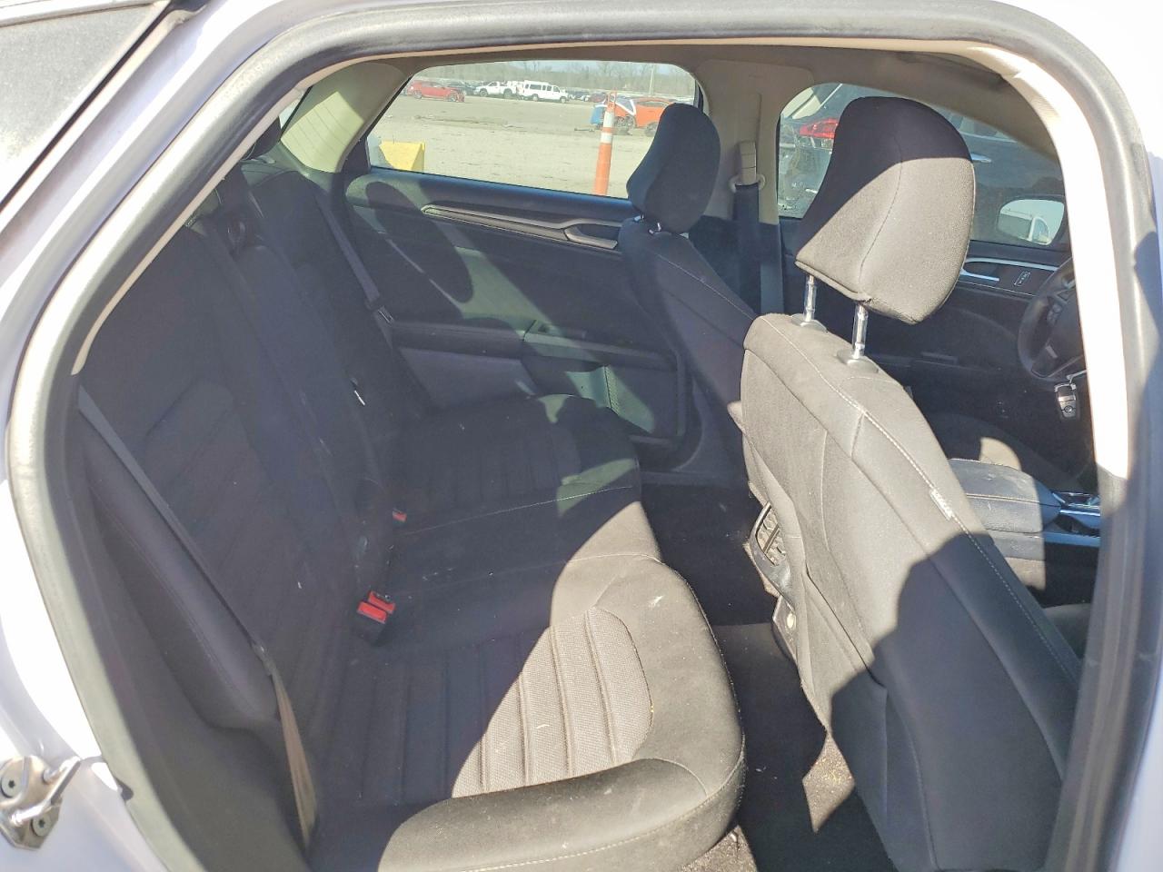 2020 FORD FUSION SE photo 37