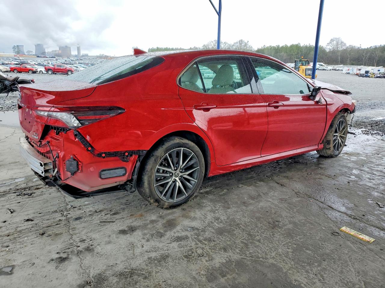 2024 TOYOTA CAMRY XLE photo 3