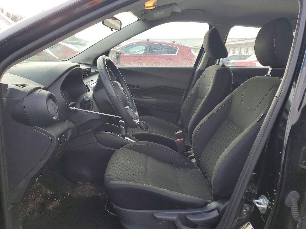 2021 NISSAN KICKS S photo 13