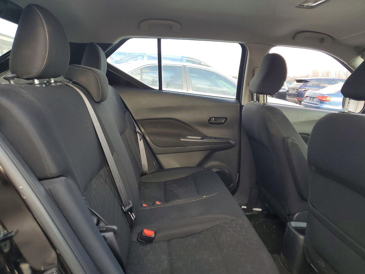 2021 NISSAN KICKS S photo 21