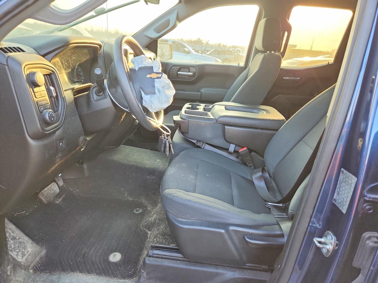 2019 CHEVROLET SILVERADO K1500 CUSTOM photo 7