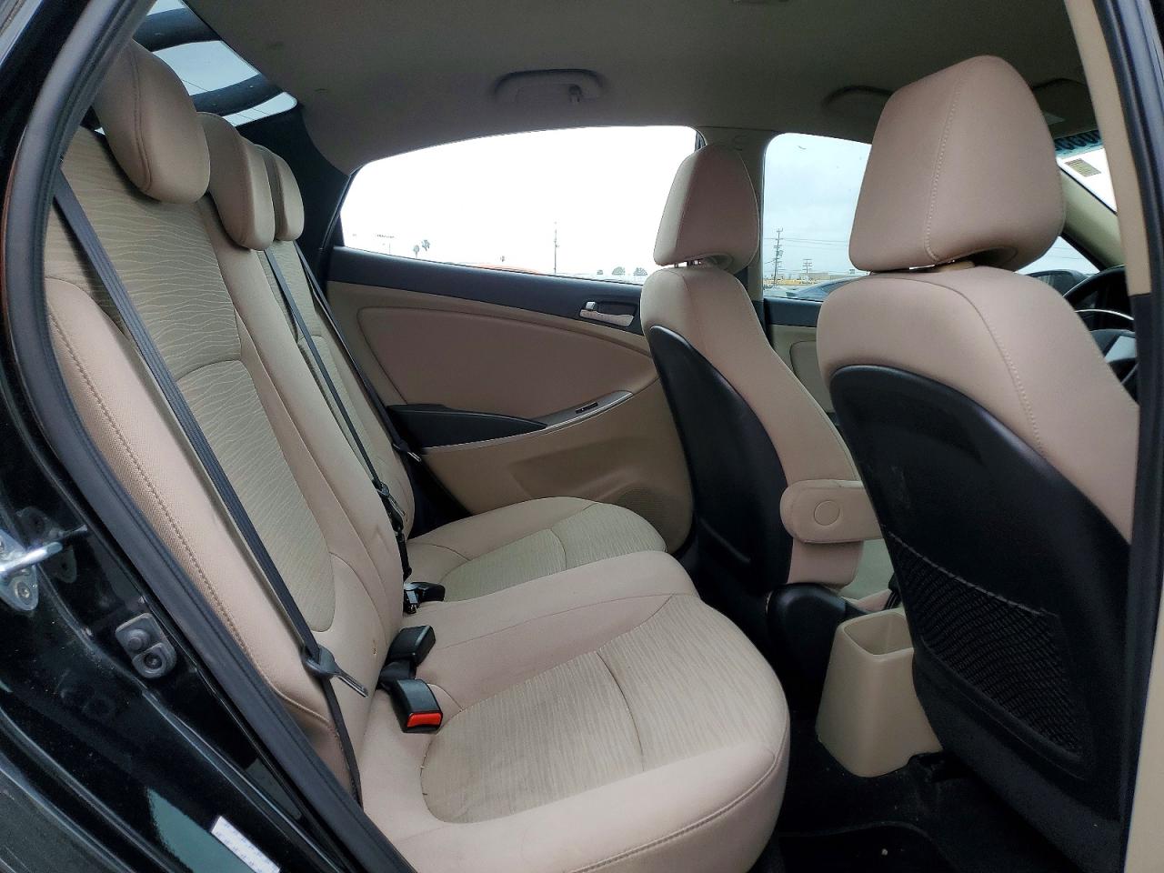 2017 HYUNDAI ACCENT SE photo 10