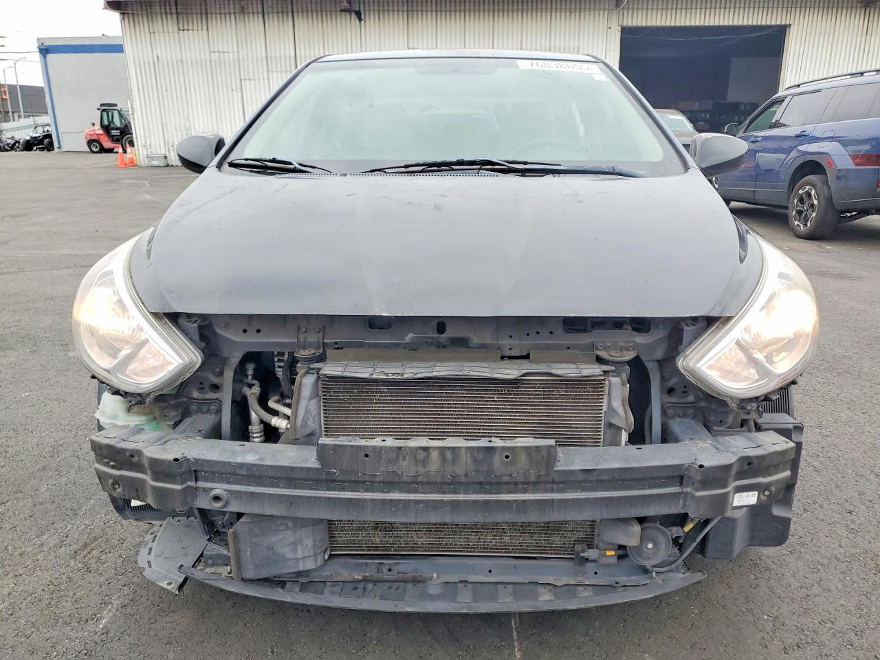 2017 HYUNDAI ACCENT SE photo 5