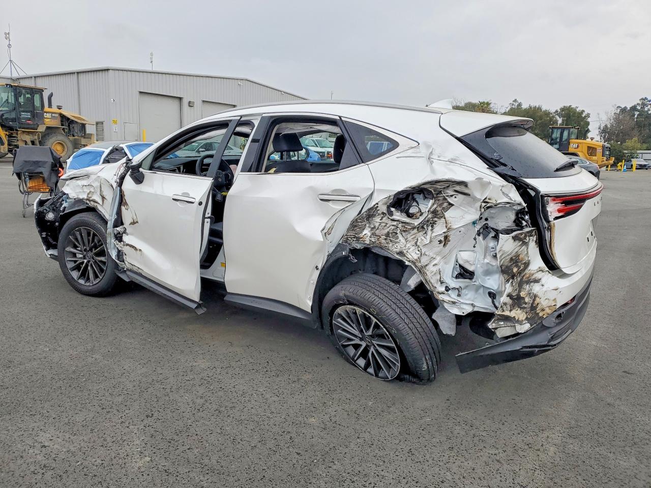 2025 LEXUS NX 350H BASE photo 3