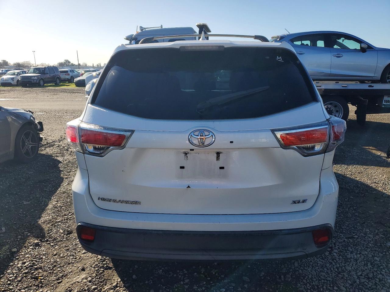 2014 TOYOTA HIGHLANDER XLE photo 11