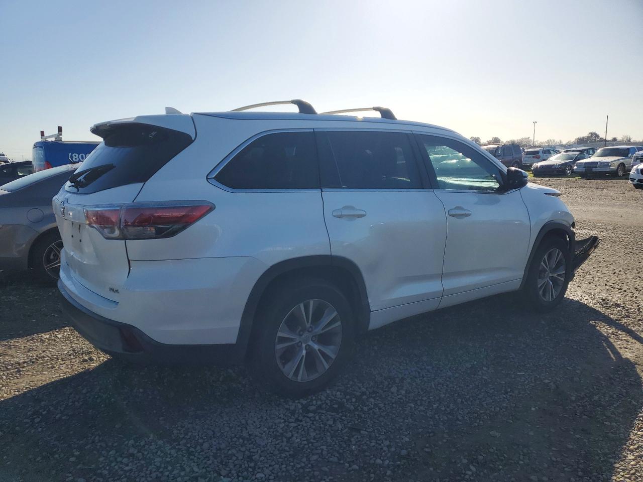2014 TOYOTA HIGHLANDER XLE photo 5