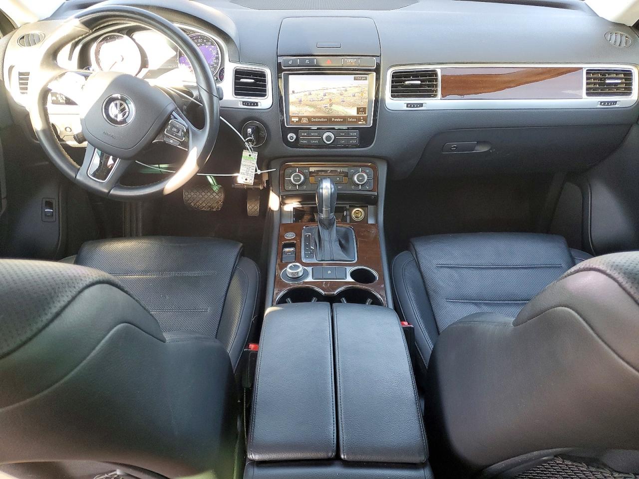 2016 VOLKSWAGEN TOUAREG TDI photo 15