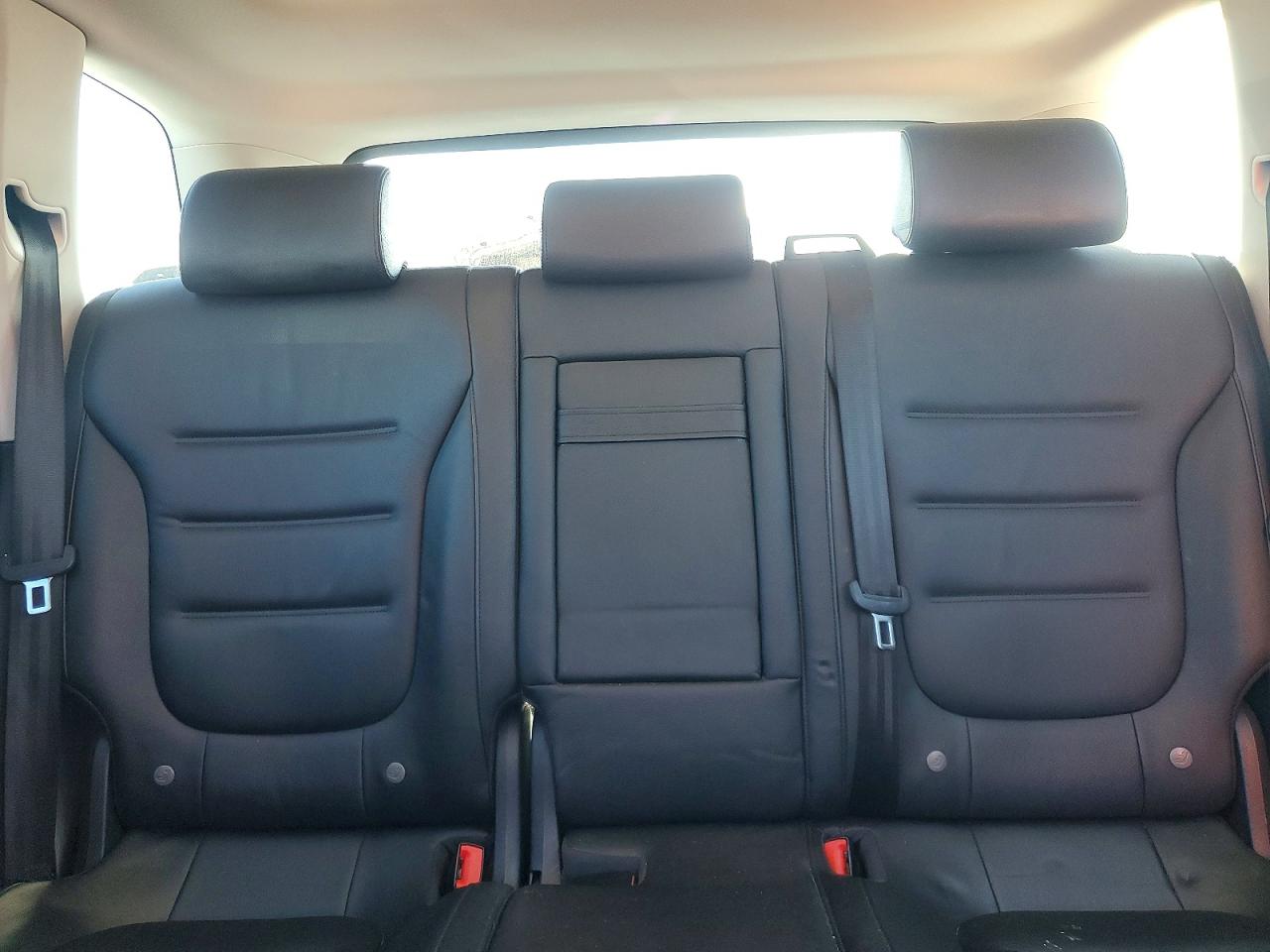 2016 VOLKSWAGEN TOUAREG TDI photo 19