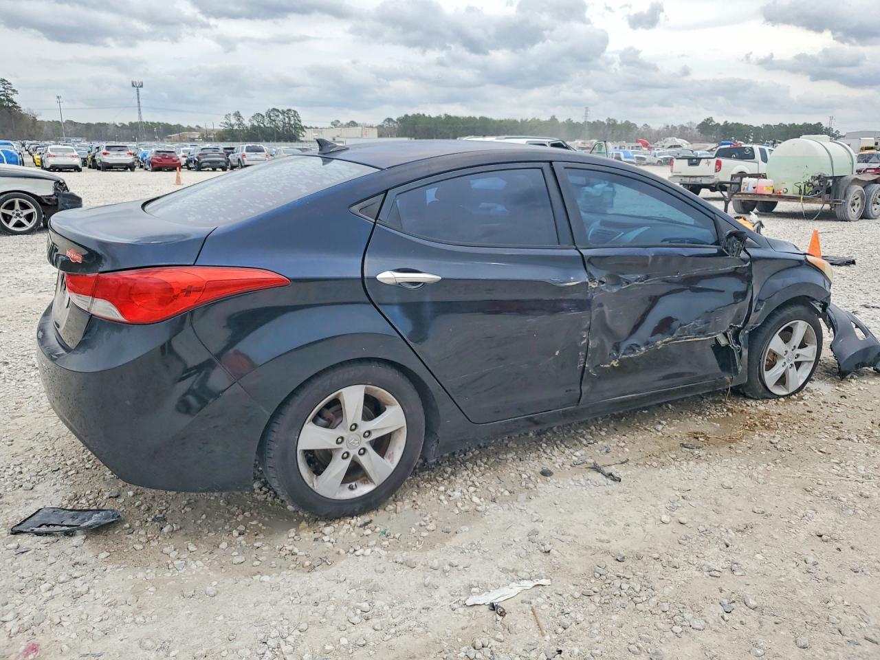 2012 HYUNDAI ELANTRA GLS photo 5