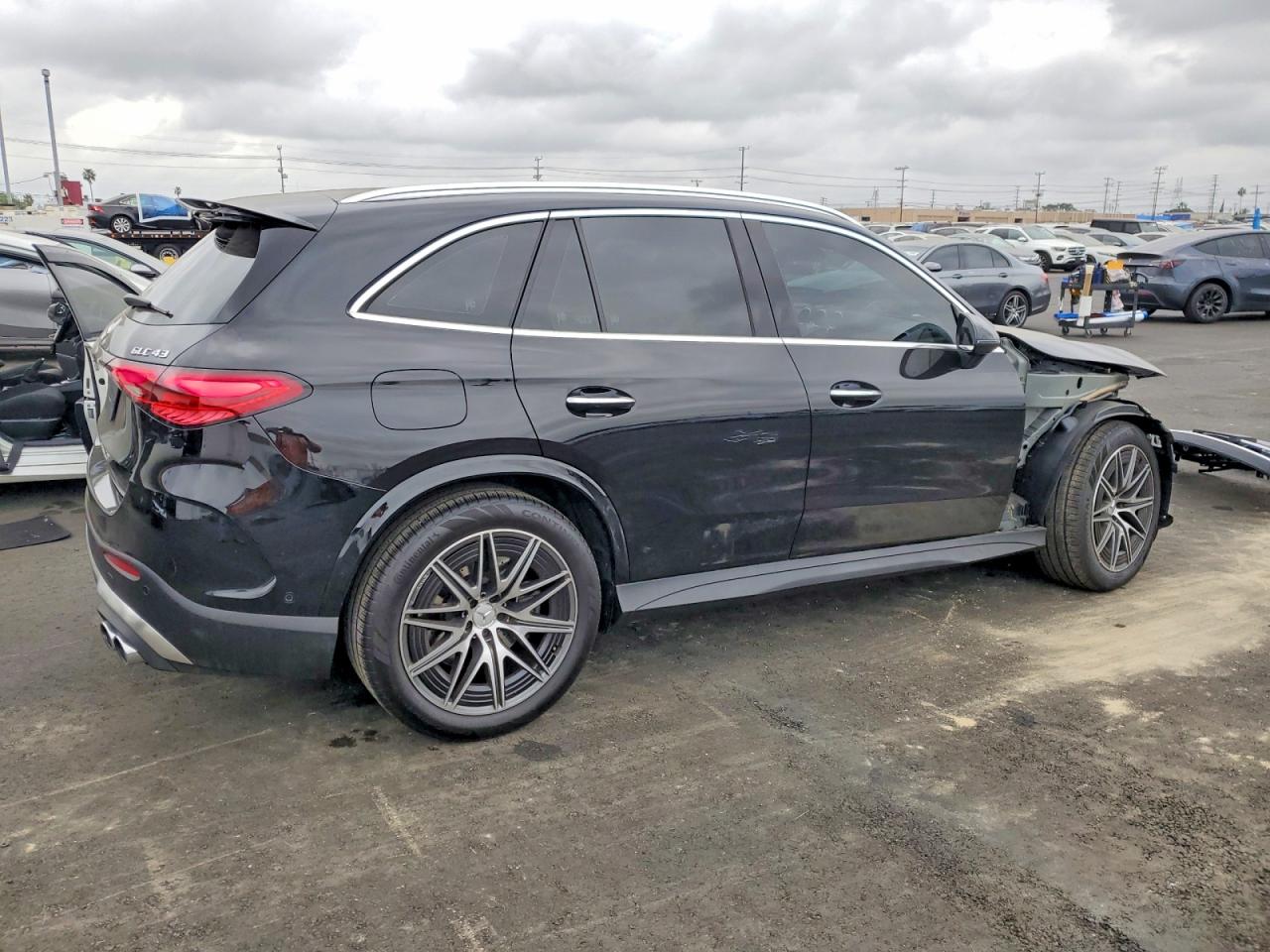 2025 MERCEDES-BENZ GLC 43 4MATIC AMG photo 5