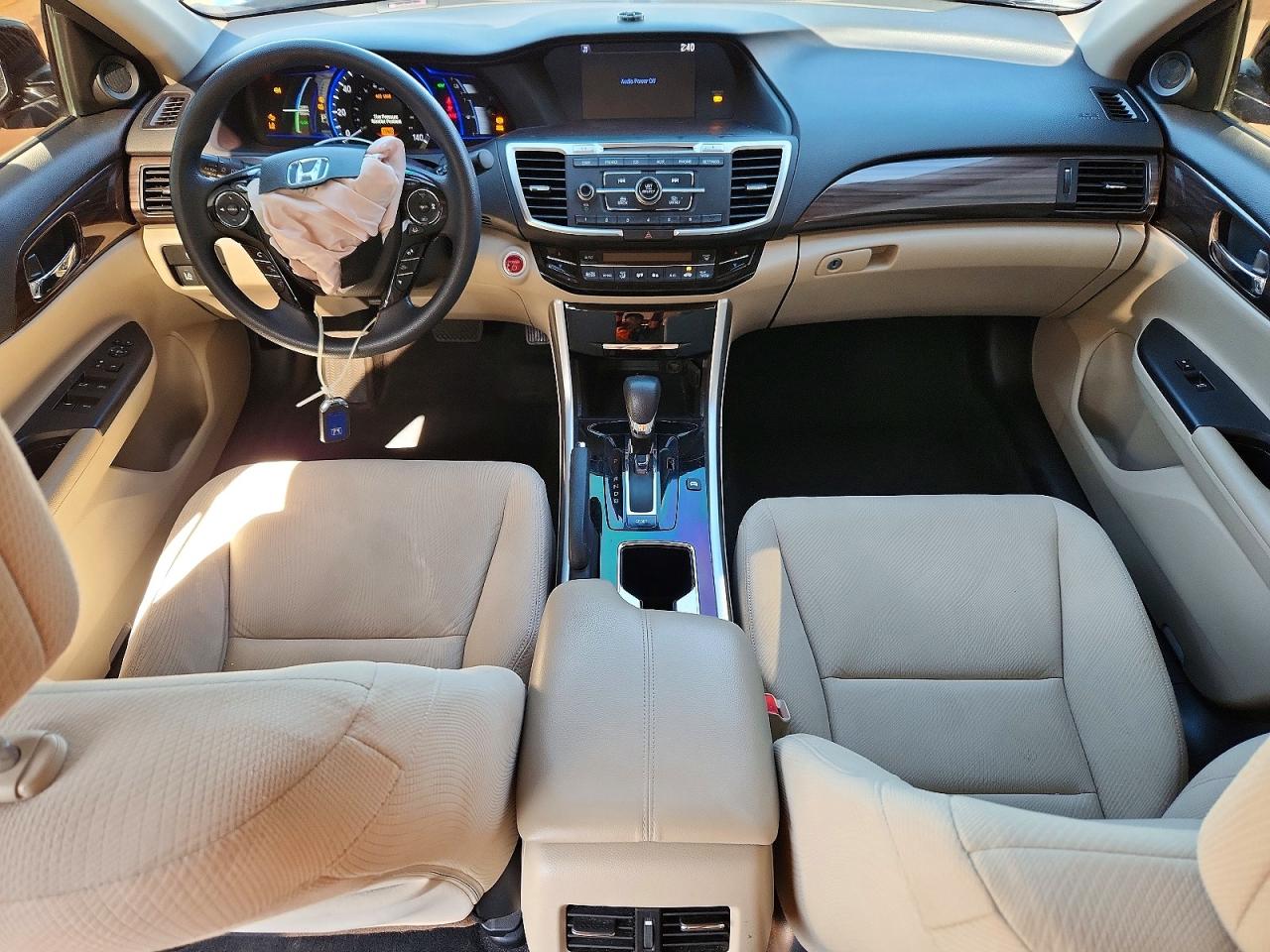 2017 HONDA ACCORD HYBRID photo 8