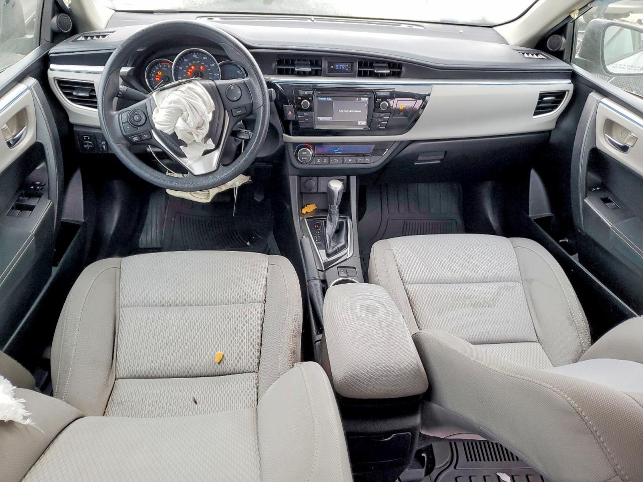 2016 TOYOTA COROLLA L photo 15