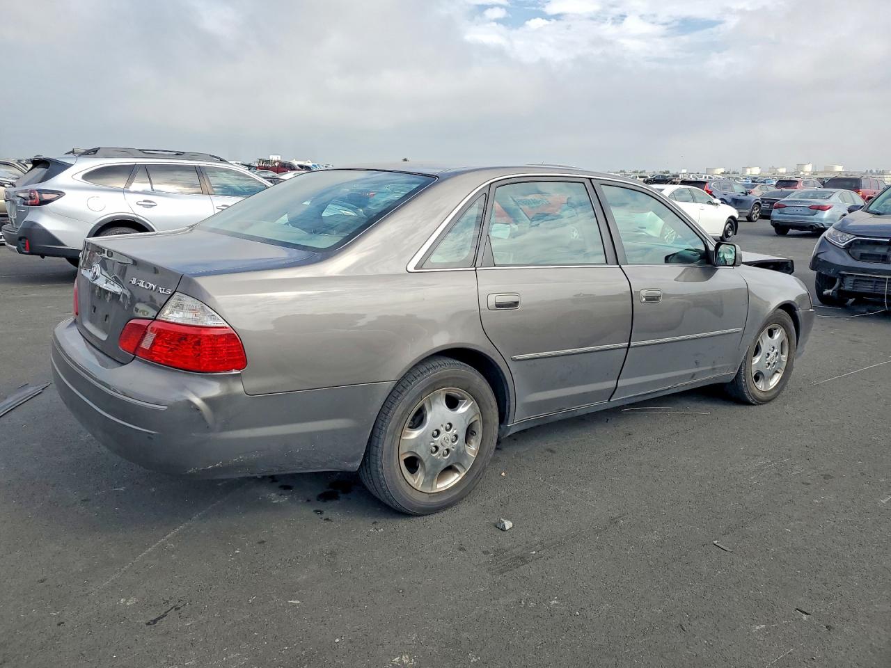 2003 TOYOTA AVALON XL photo 5