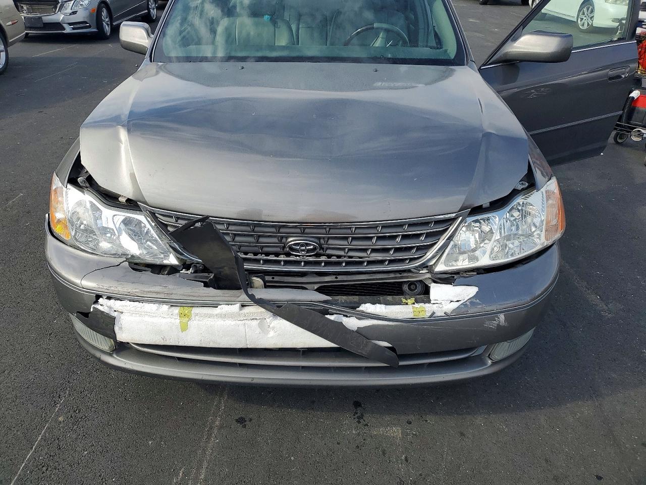 2003 TOYOTA AVALON XL photo 21