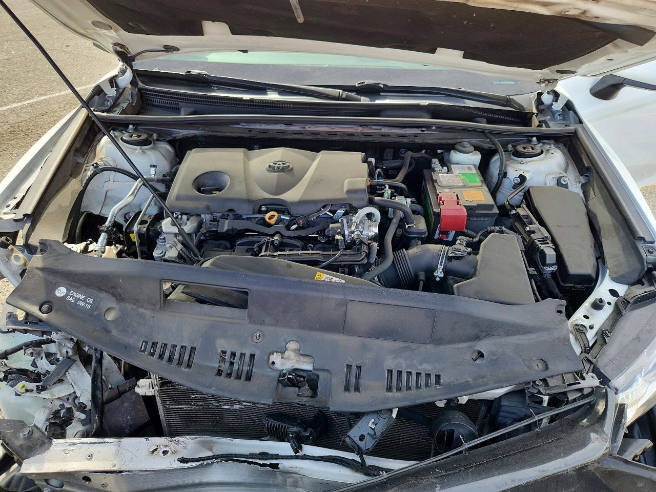 2022 TOYOTA CAMRY LE photo 11