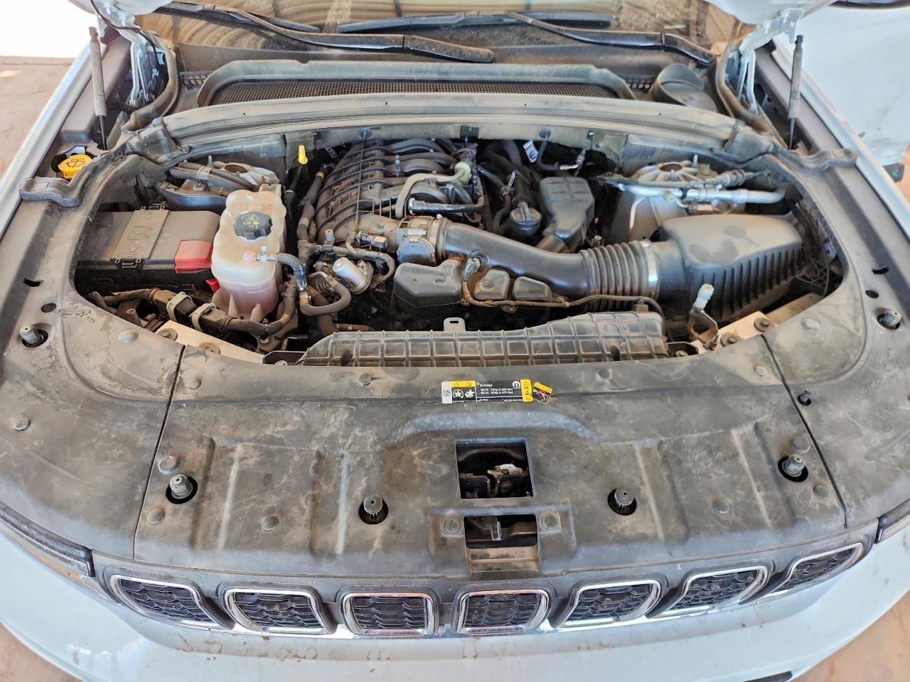 2023 JEEP GRAND CHEROKEE L LAREDO photo 12