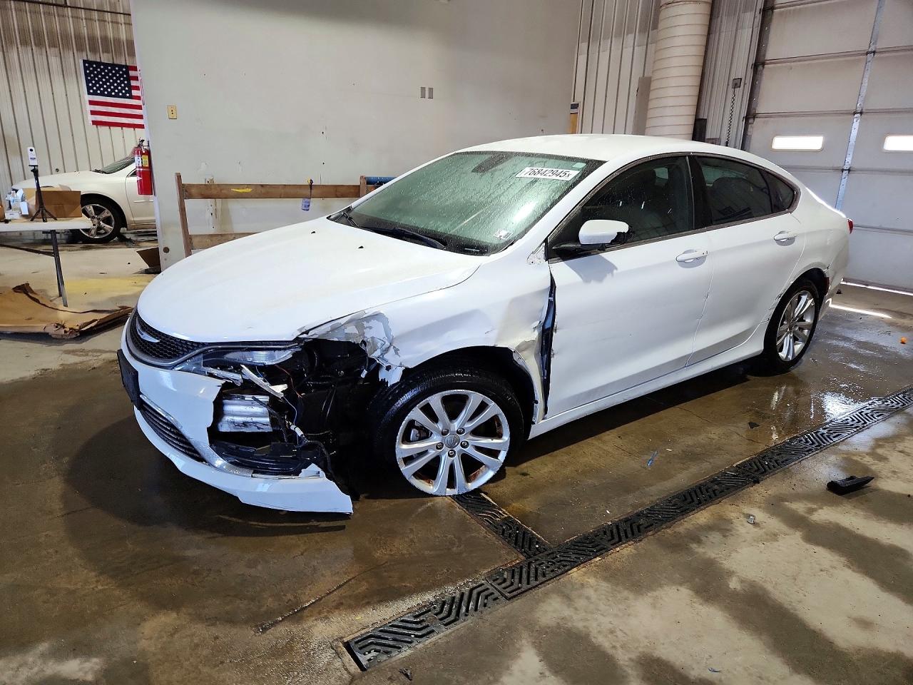 2015 CHRYSLER 200