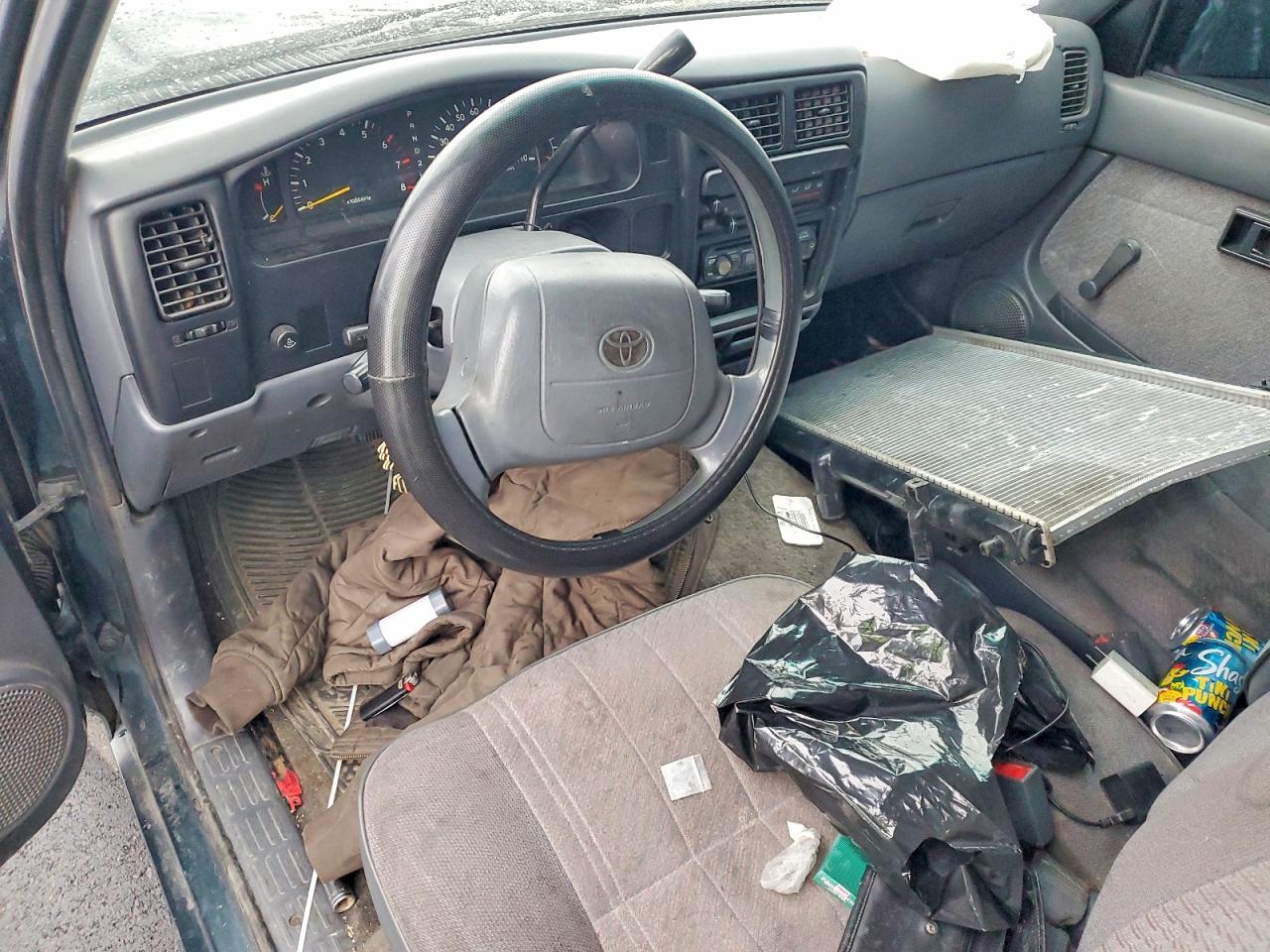 1996 TOYOTA TACOMA XTRACAB photo 8