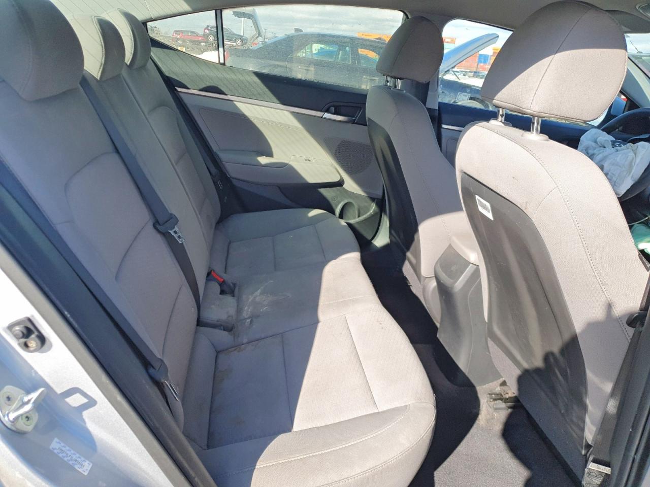 2020 HYUNDAI ELANTRA SE photo 19
