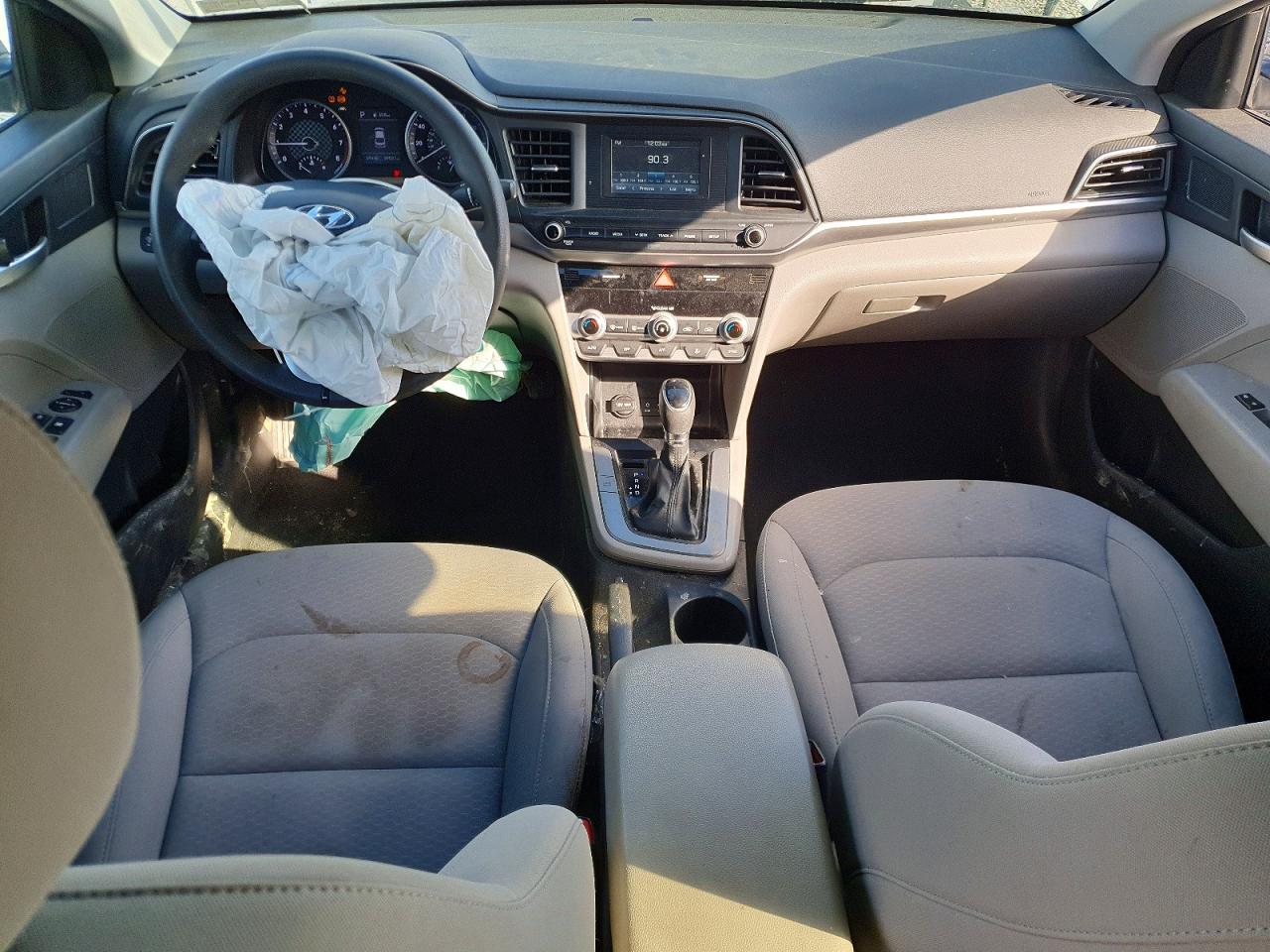 2020 HYUNDAI ELANTRA SE photo 15