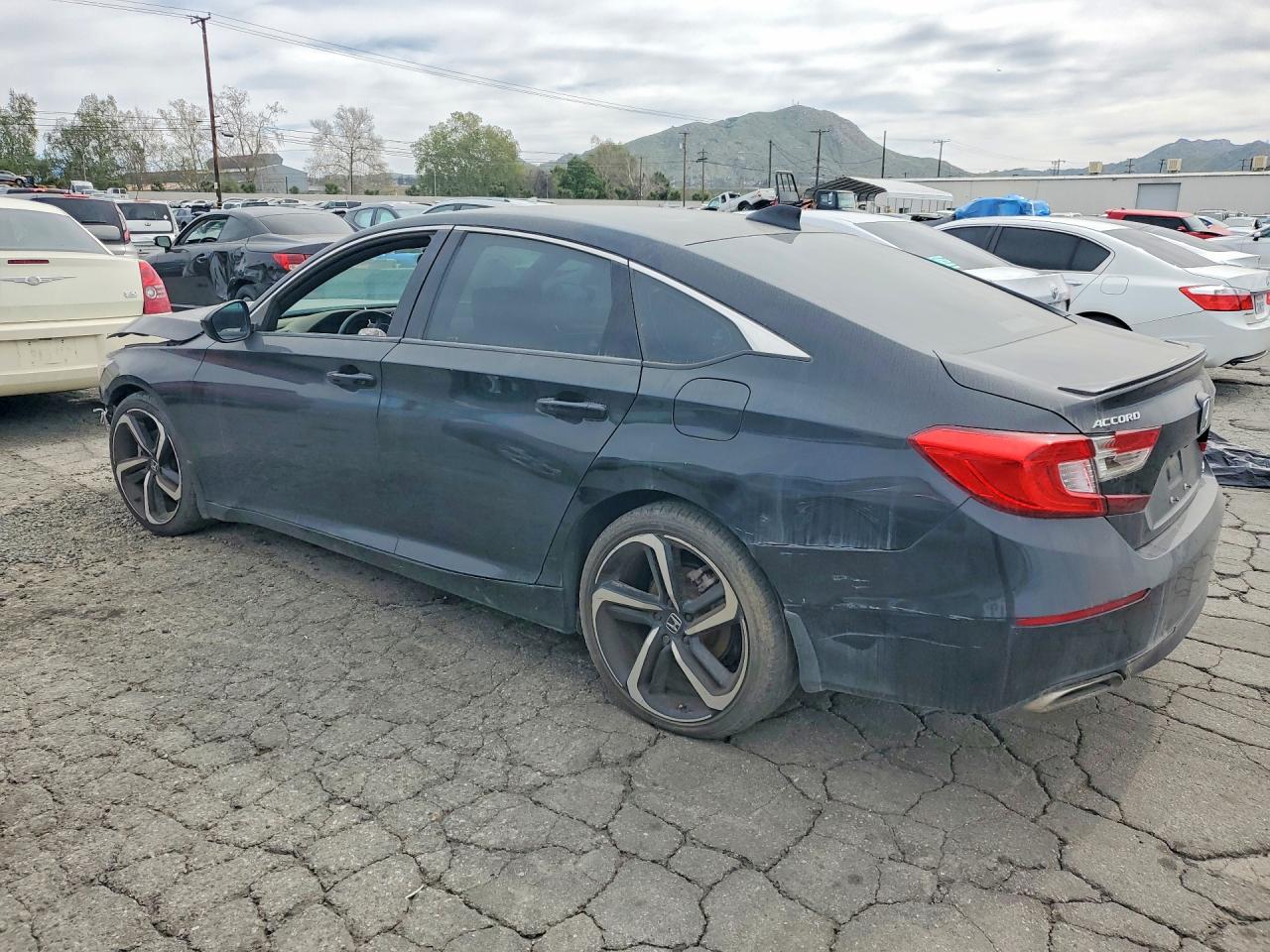 2020 HONDA ACCORD SPORT photo 3