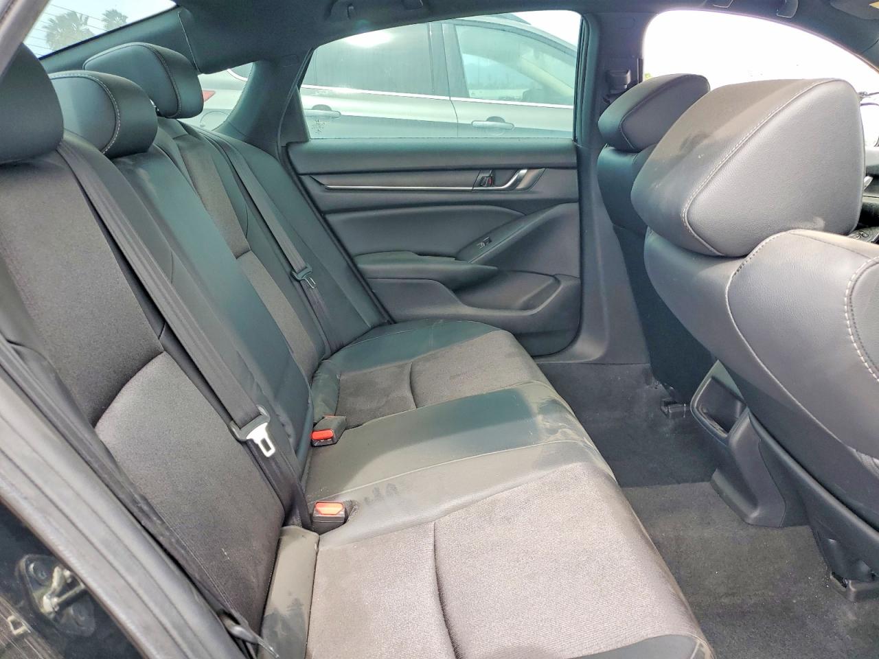 2020 HONDA ACCORD SPORT photo 19
