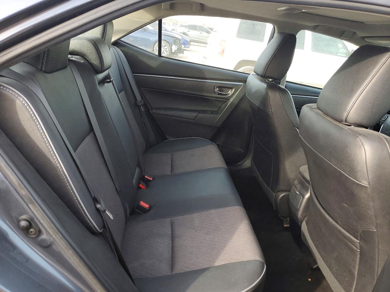 2016 TOYOTA COROLLA L photo 10