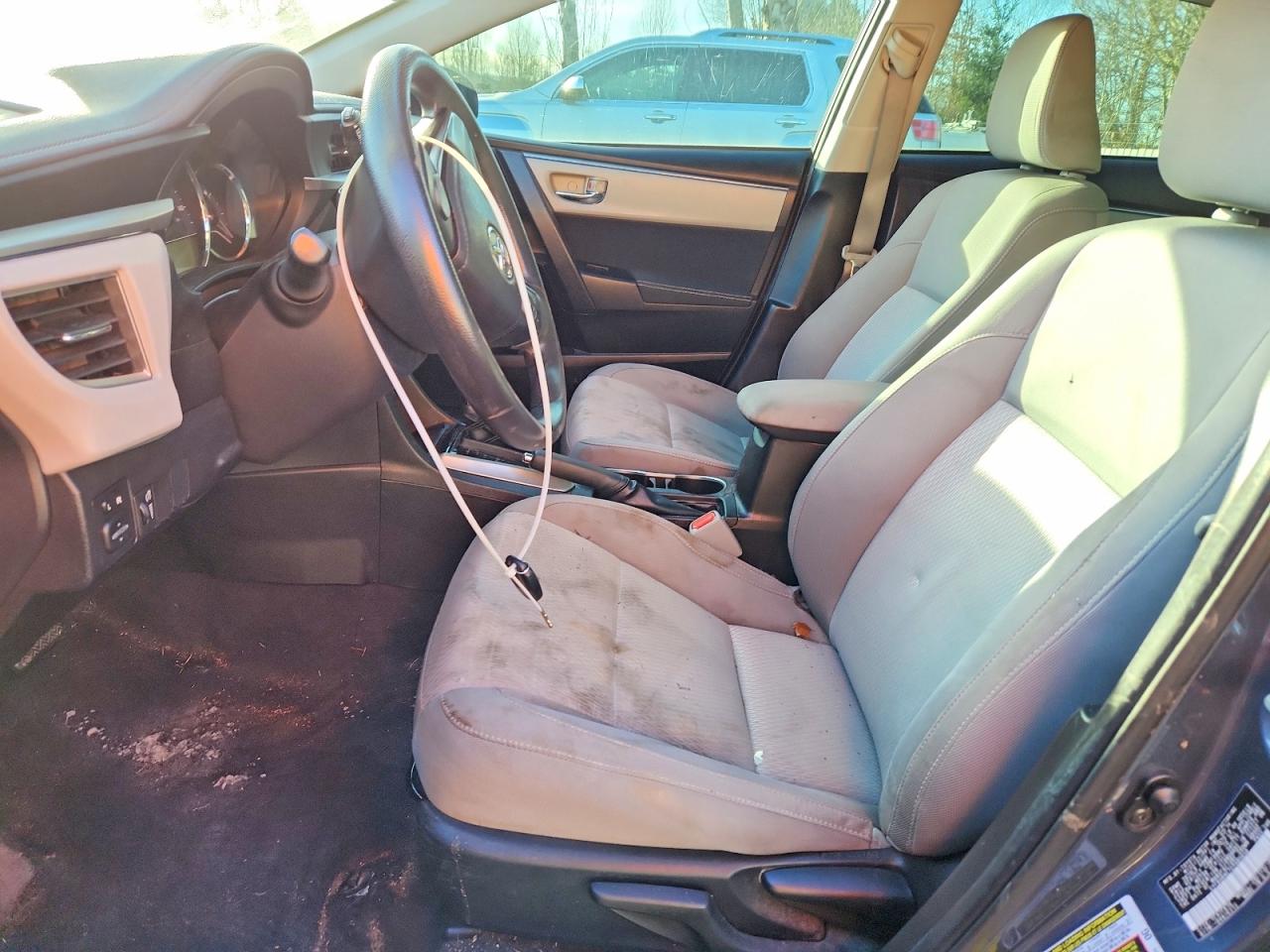 2014 TOYOTA COROLLA photo 13