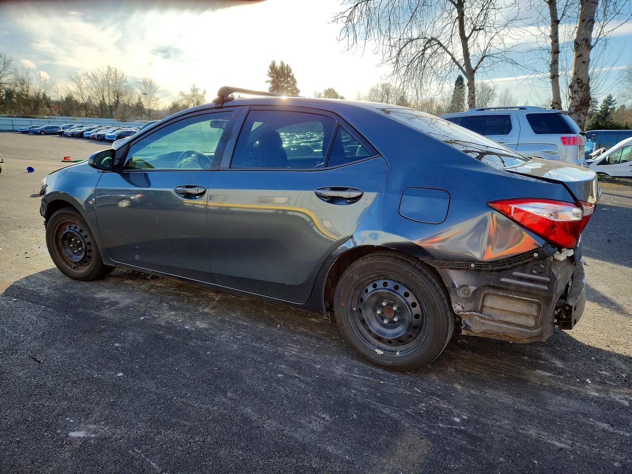 2014 TOYOTA COROLLA photo 3
