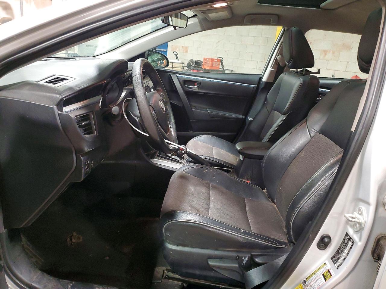 2015 TOYOTA COROLLA S PLUS photo 7