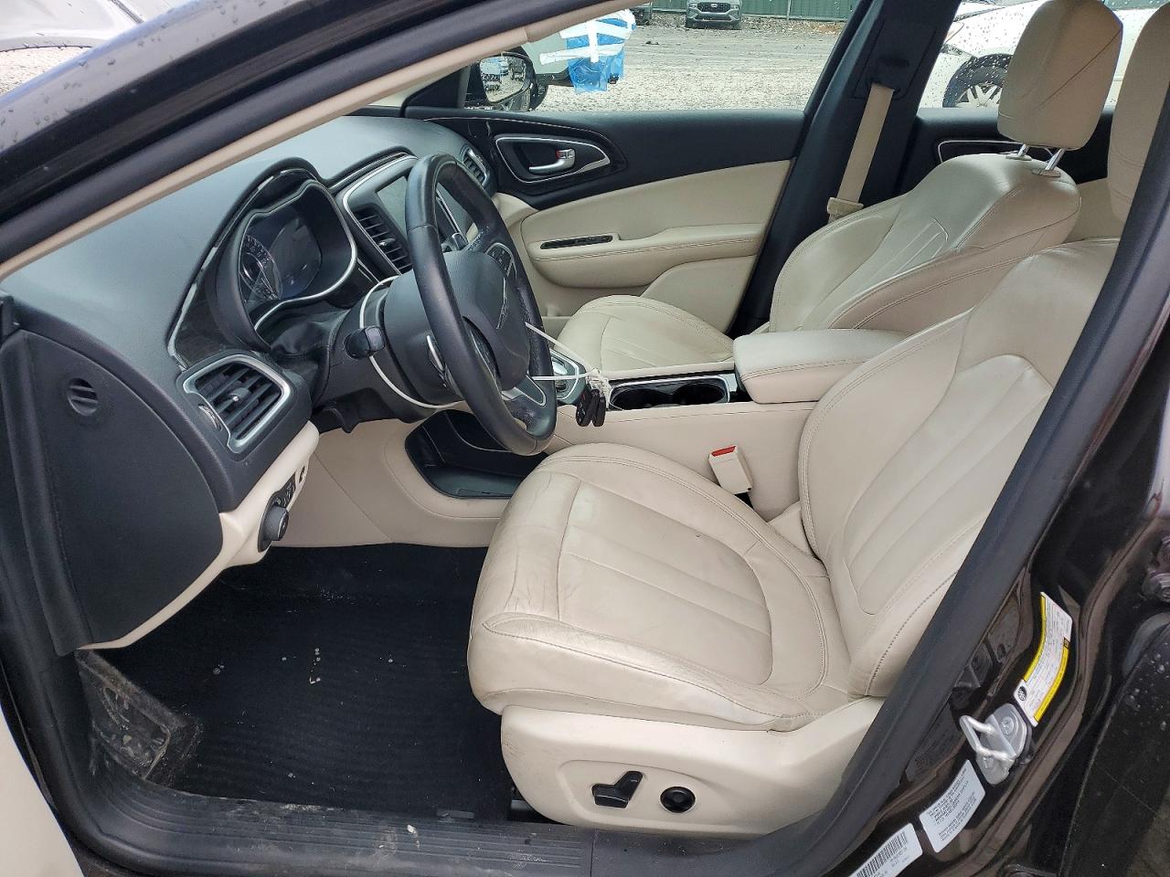 2015 CHRYSLER 200 C photo 7
