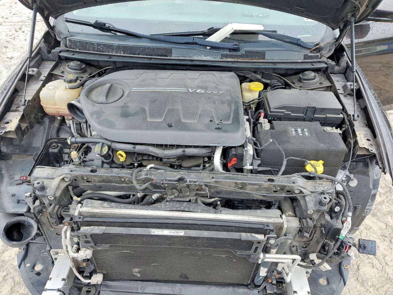 2015 CHRYSLER 200 C photo 11