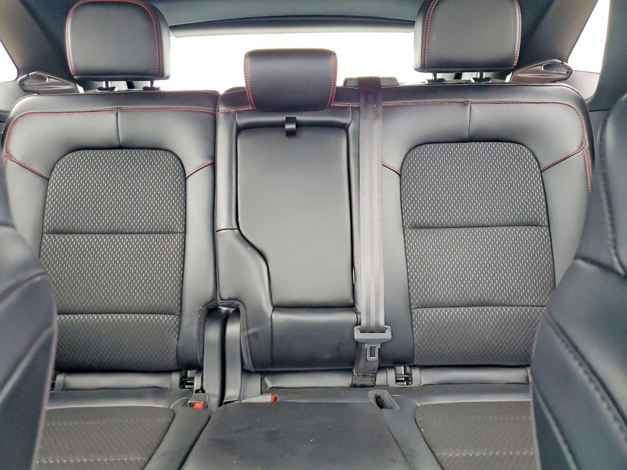 2025 FORD ESCAPE ST LINE photo 28