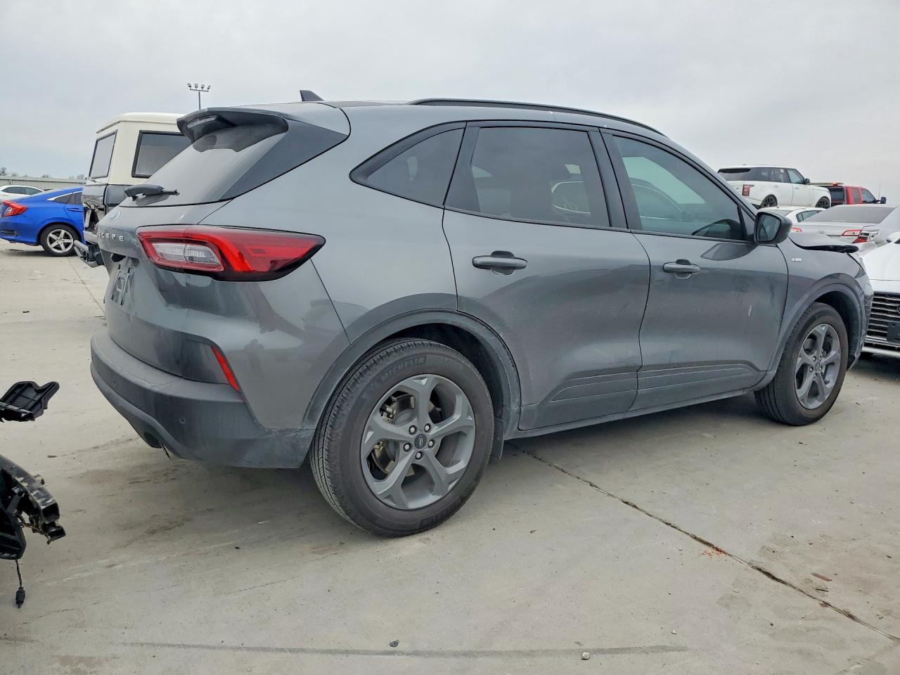 2025 FORD ESCAPE ST LINE photo 7