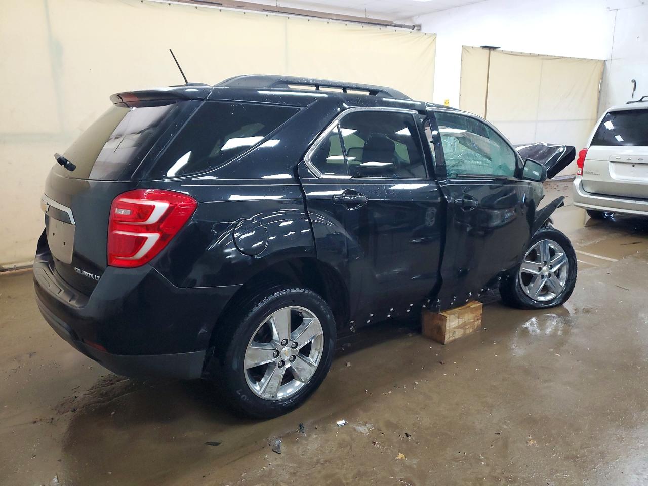 2016 CHEVROLET EQUINOX LT photo 5