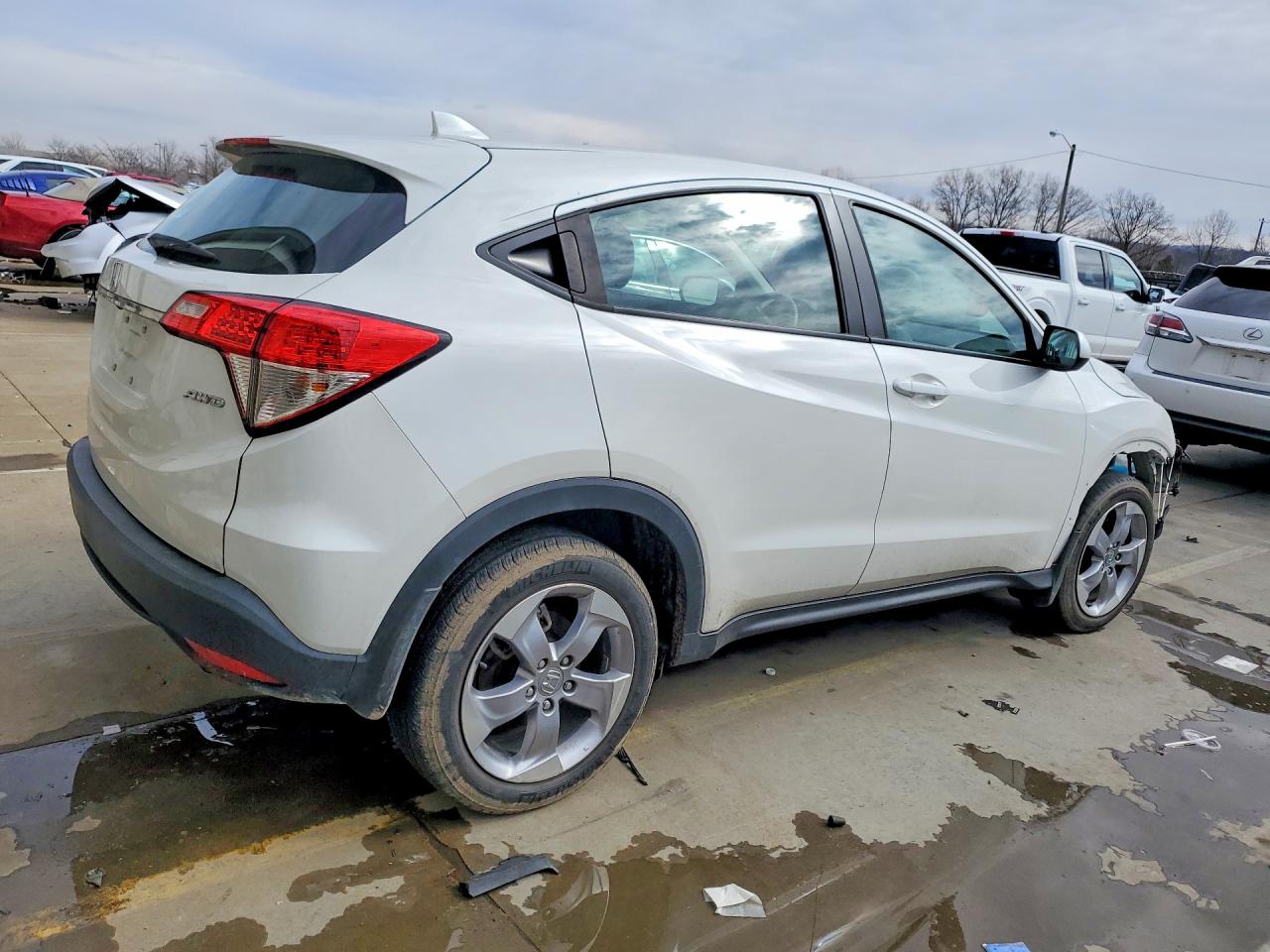 2021 HONDA HR-V LX photo 3