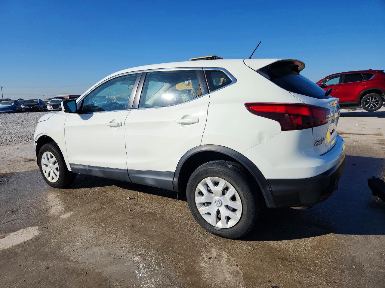 2018 NISS ROGUE SPORT S FWD photo 4
