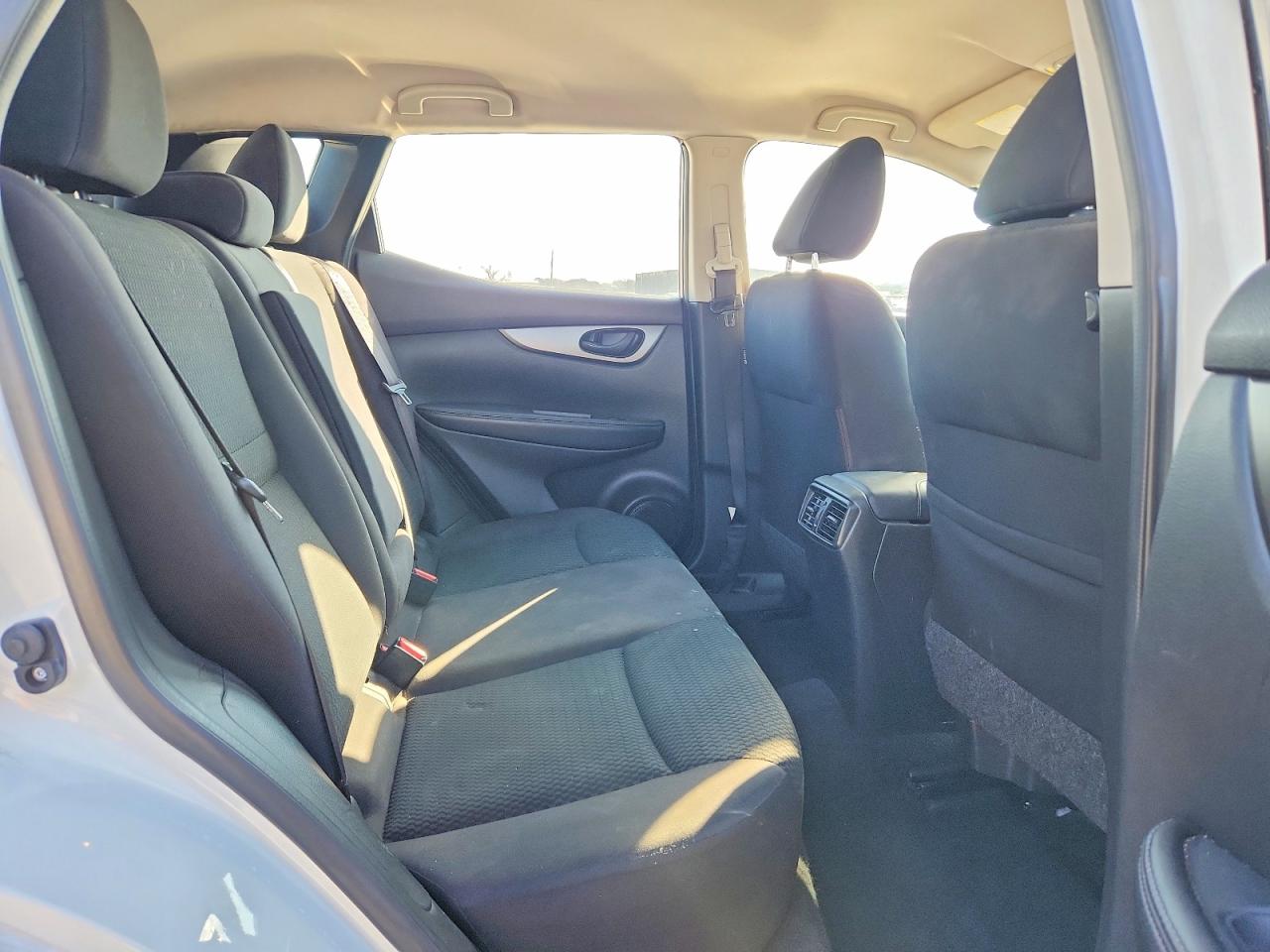 2018 NISS ROGUE SPORT S FWD photo 28