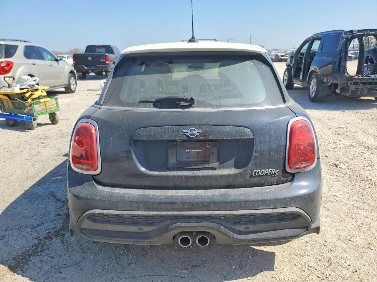 2024 MINI COOPER S photo 11