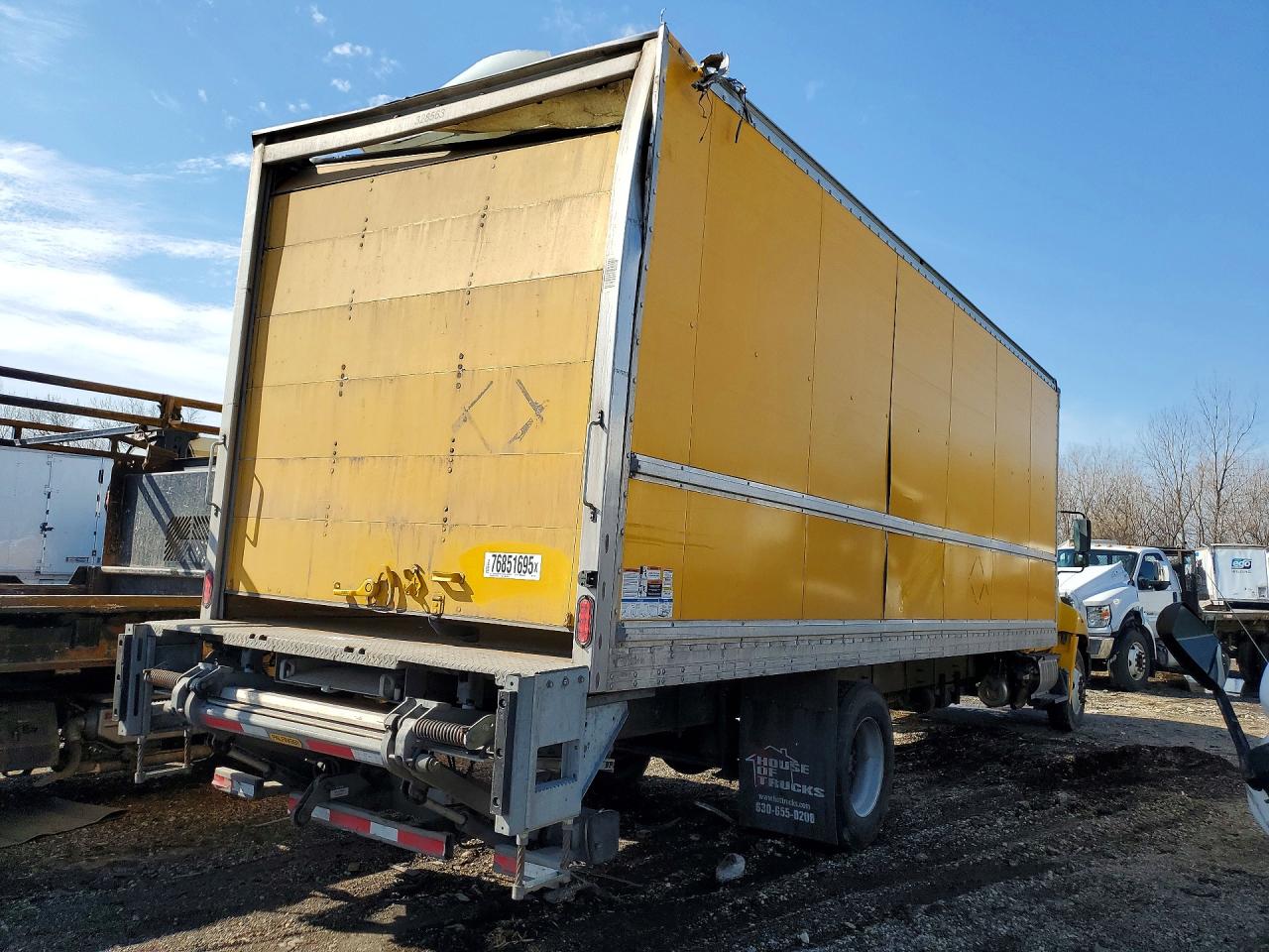 2019 HINO 258/268 photo 3