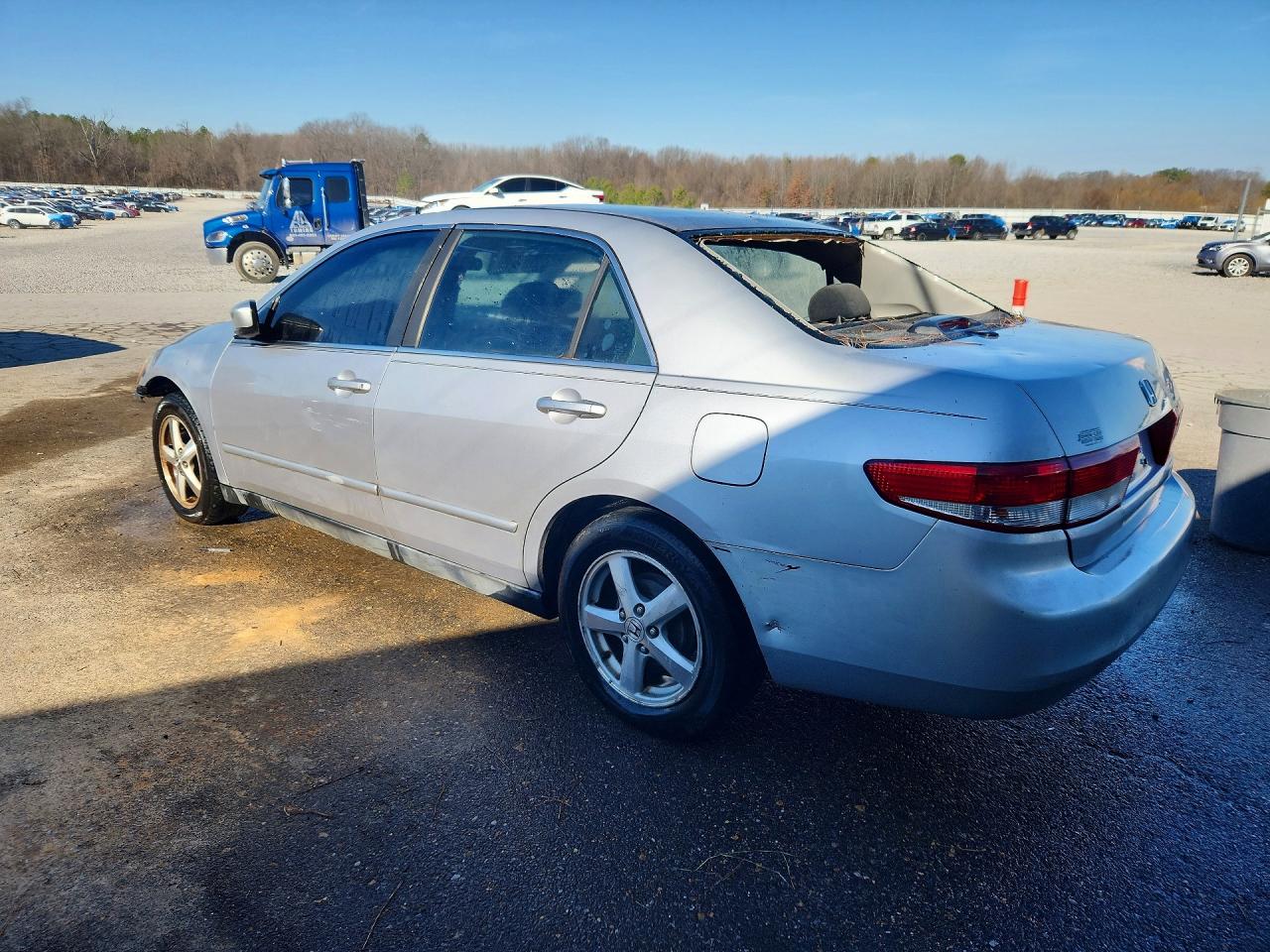 2004 HONDA ACCORD LX photo 2