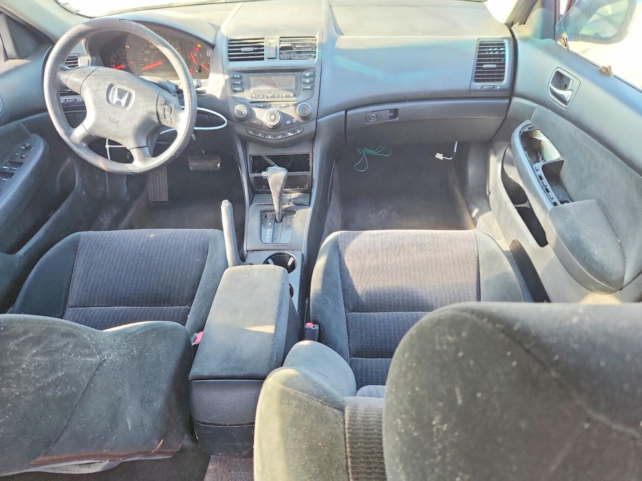2004 HONDA ACCORD LX photo 8